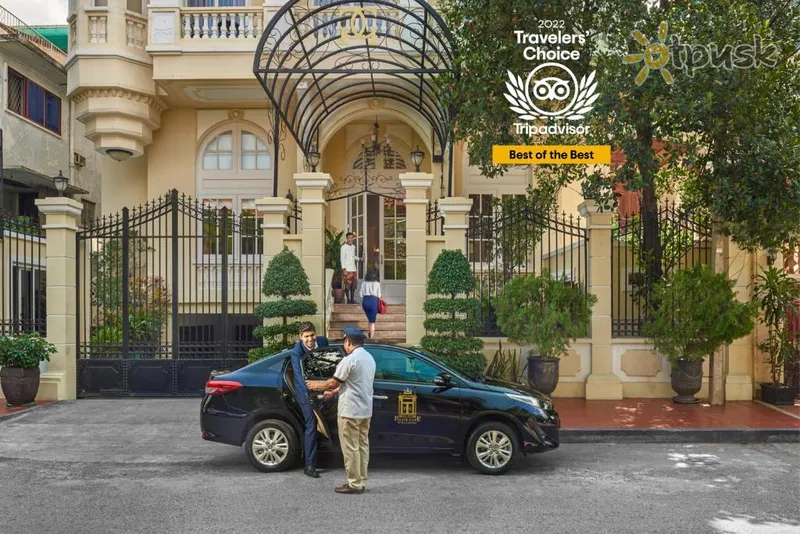 Фото отеля Palace Gate Hotel & Residence 4* Пномпень Камбоджа экстерьер и бассейны