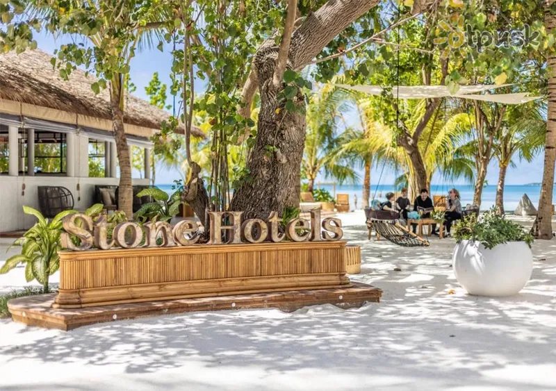 Фото отеля Stone Hotels Dhiffushi 4* Ziemeļu Males atols Maldīvija ārpuse un baseini