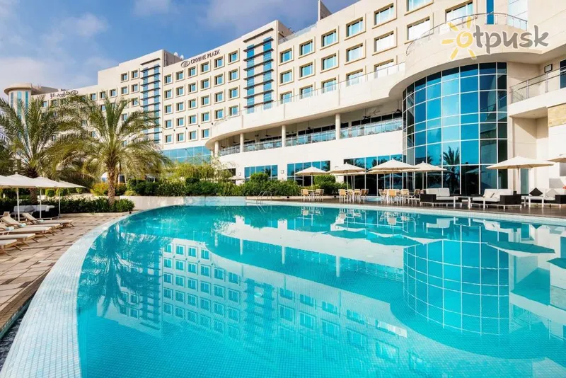 Фото отеля Crowne Plaza Muscat Ocec 4* Маскат Оман 