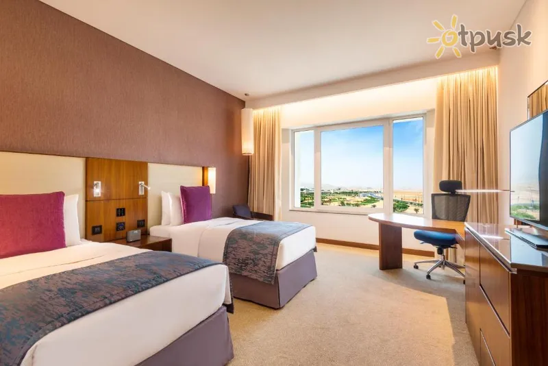 Фото отеля Crowne Plaza Muscat Ocec 4* Maskata Omāna 