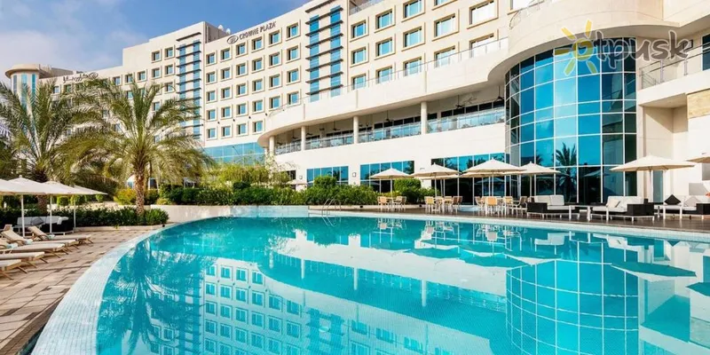 Фото отеля Crowne Plaza Muscat Ocec 4* Маскат Оман 