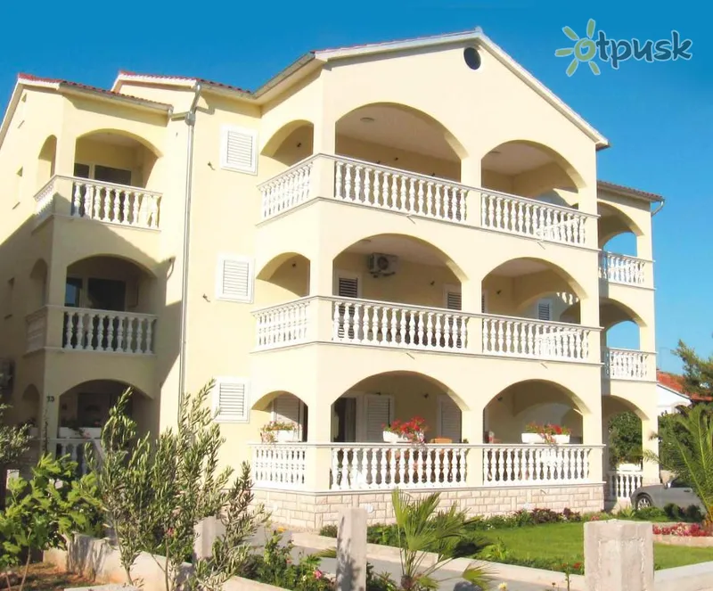 Фото отеля Klaudio Apartment 3* Vodice Horvātija ārpuse un baseini