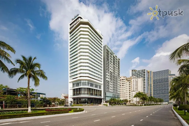 Фото отеля Radisson Hotel Danang 5* Danangas Vietnamas išorė ir baseinai