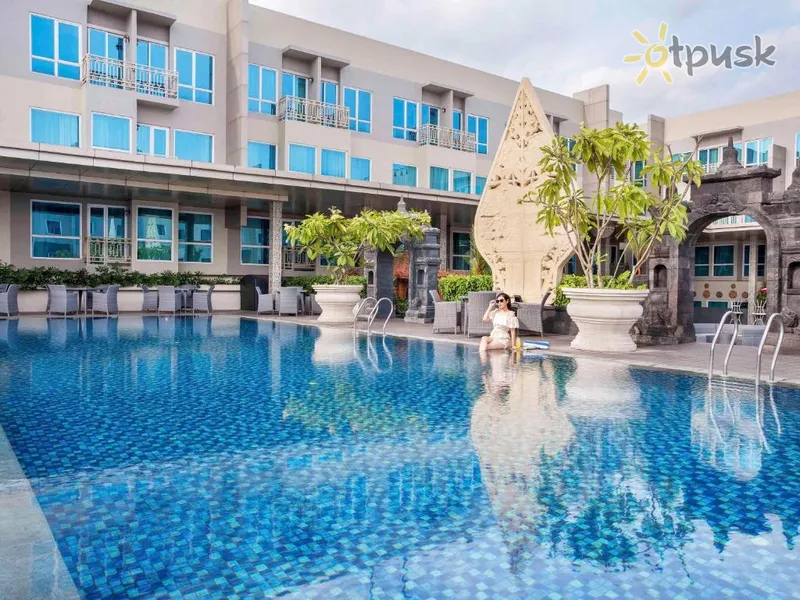 Фото отеля Grand Mercure Yogyakarta 5* Джокьякарта Индонезия экстерьер и бассейны