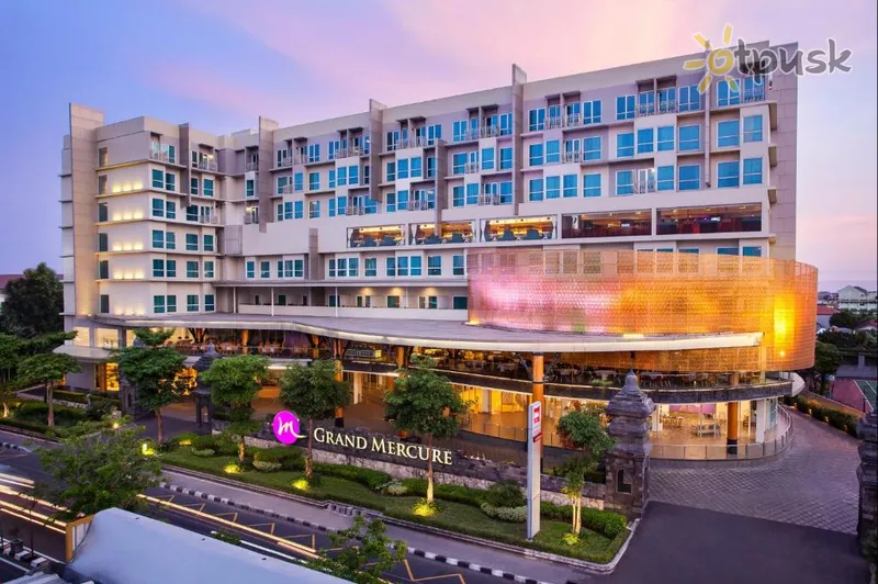 Фото отеля Grand Mercure Yogyakarta 5* Джокьякарта Индонезия экстерьер и бассейны