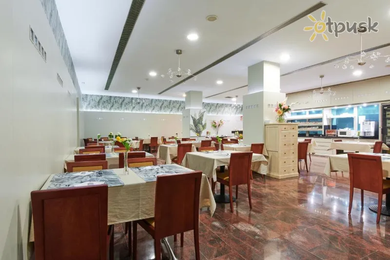 Фото отеля Ramblas Vendrell Hotel 4* Kostadorada Spānija bāri un restorāni