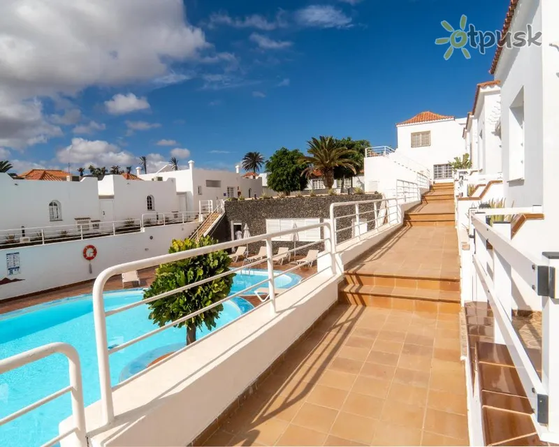 Фото отеля Las Casitas De Corralejo 2* о. Фуэртевентура (Канары) Испания экстерьер и бассейны