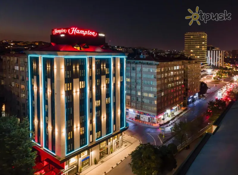 Фото отеля Hampton by Hilton Istanbul Merter 3* Стамбул Турция экстерьер и бассейны