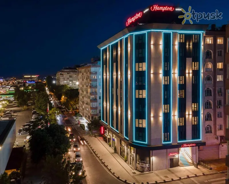 Фото отеля Hampton by Hilton Istanbul Merter 3* Стамбул Турция экстерьер и бассейны