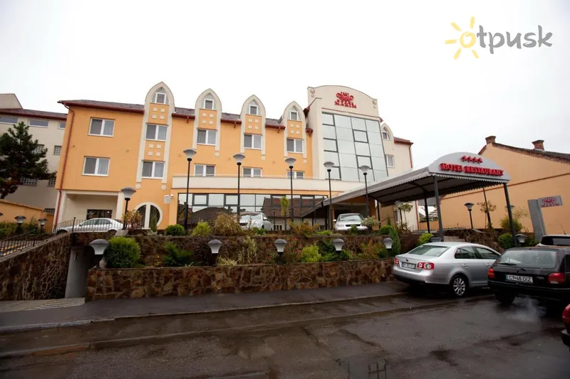 Фото отеля Maxim Hotel 4* Oradea Rumānija ārpuse un baseini