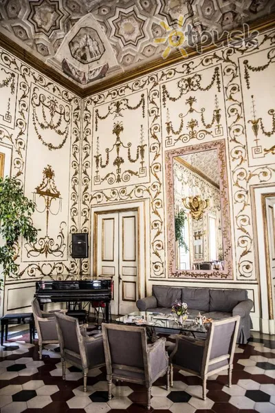 Фото отеля Decumani Hotel De Charme 4* Neapole Itālija vestibils un interjers