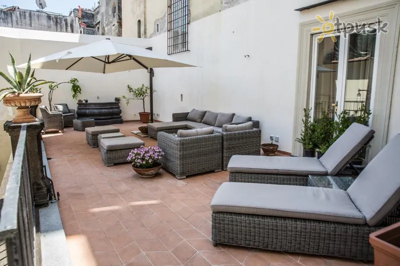 Фото отеля Decumani Hotel De Charme 4* Neapole Itālija ārpuse un baseini