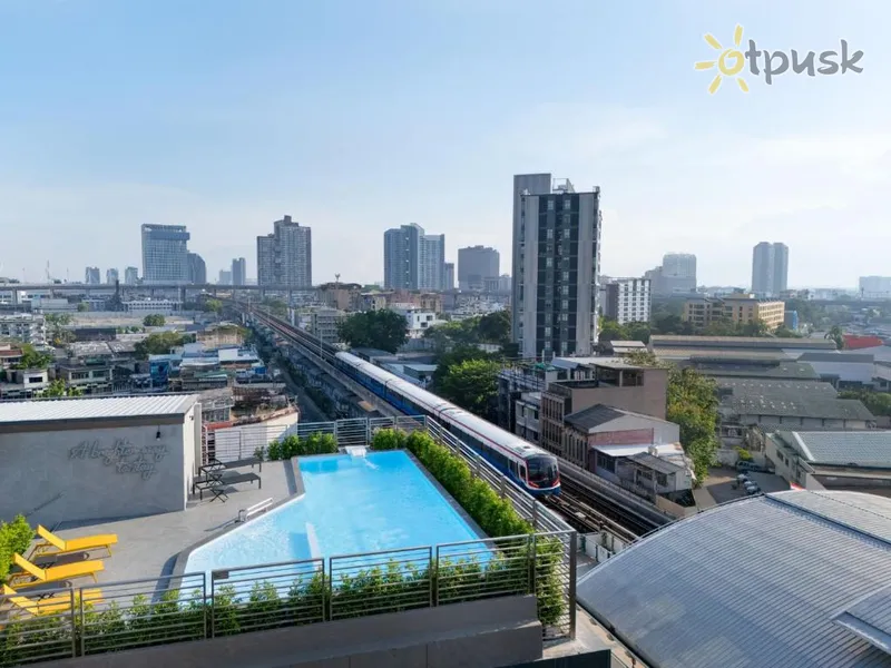 Фото отеля Lumen Bangkok Udomsuk Station 4* Бангкок Таиланд экстерьер и бассейны