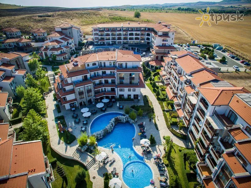 Фото отеля The Vineyards Resort 4* Равда Болгария экстерьер и бассейны