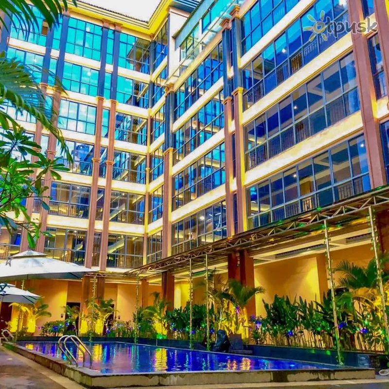 Фото отеля Le Chen Miiya Hotel 4* Сиануквиль Камбоджа экстерьер и бассейны