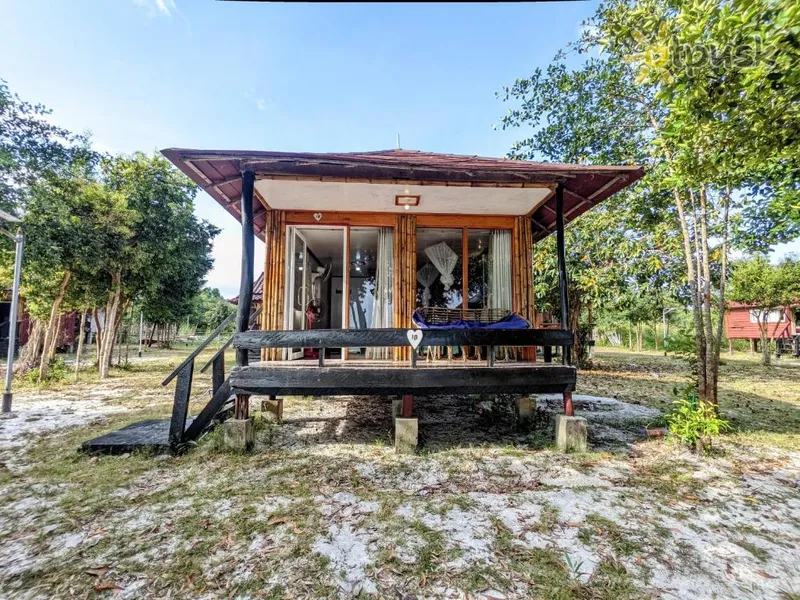 Фото отеля Pura Vita Resort 3* Сіануквіль Камбоджа екстер'єр та басейни