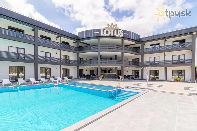 Фото отеля Lotus Hotel 2* Солотвино Украина - Карпаты экстерьер и бассейны