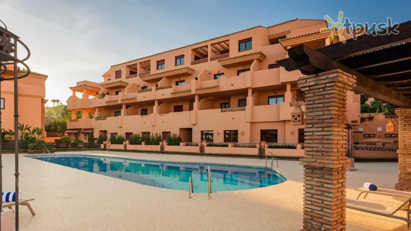 Фото отеля Royal Marbella Golf Resort 3* Коста Дель Соль Испания экстерьер и бассейны