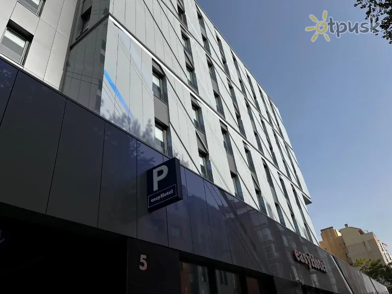 Фото отеля easyHotel Madrid Centro Atocha 1* Мадрид Испания экстерьер и бассейны