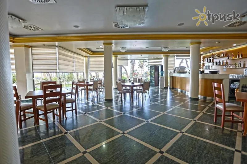 Фото отеля Kastrati Hotel 4* Тирана Албания 