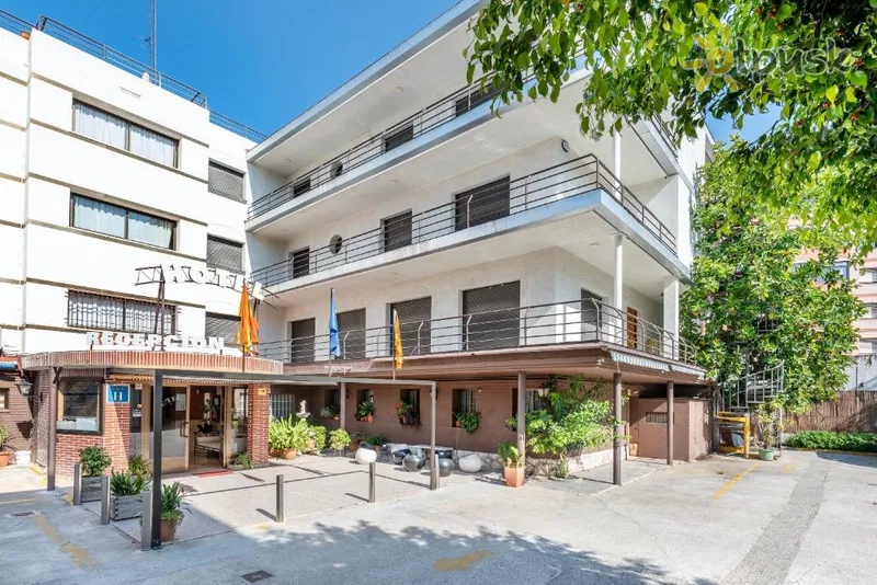 Фото отеля Canada Hotel Tarragona 3* Таррагона Испания 