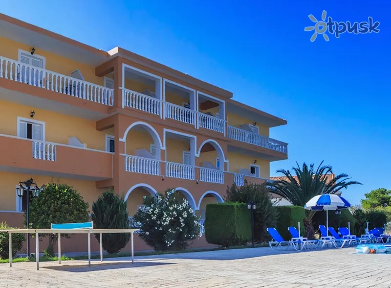 Фото отеля Derekas Studios & Apartments 4* Zakintas Graikija išorė ir baseinai