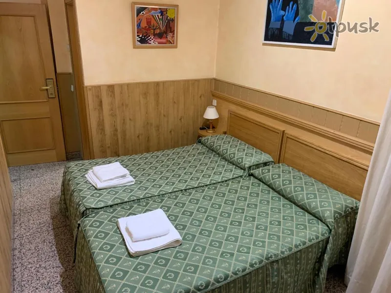 Фото отеля Hostal Juan XXIII 2* Мадрид Испания 