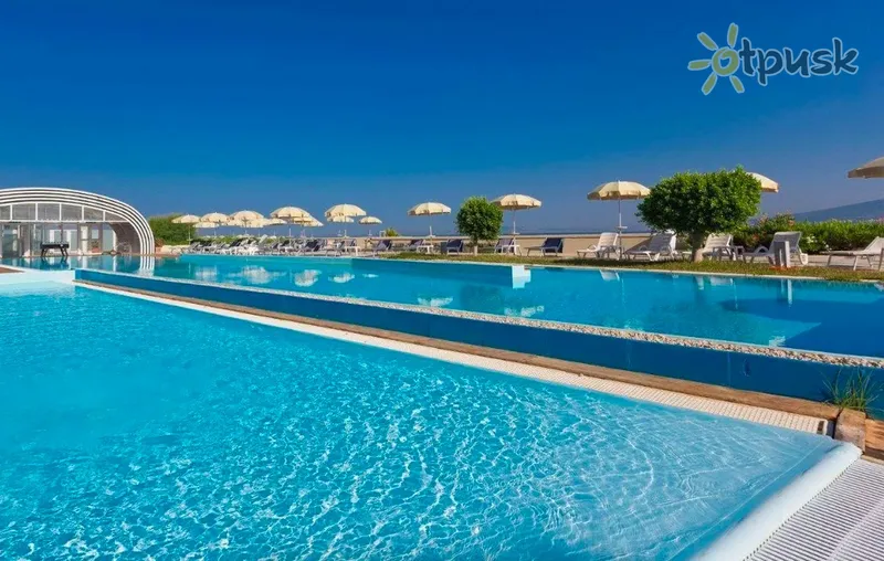 Фото отеля Towers Hotel Stabiae Sorrento Coast 4* Sorentas Italija išorė ir baseinai