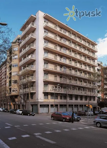 Фото отеля NH Barcelona Les Corts 3* Барселона Испания экстерьер и бассейны