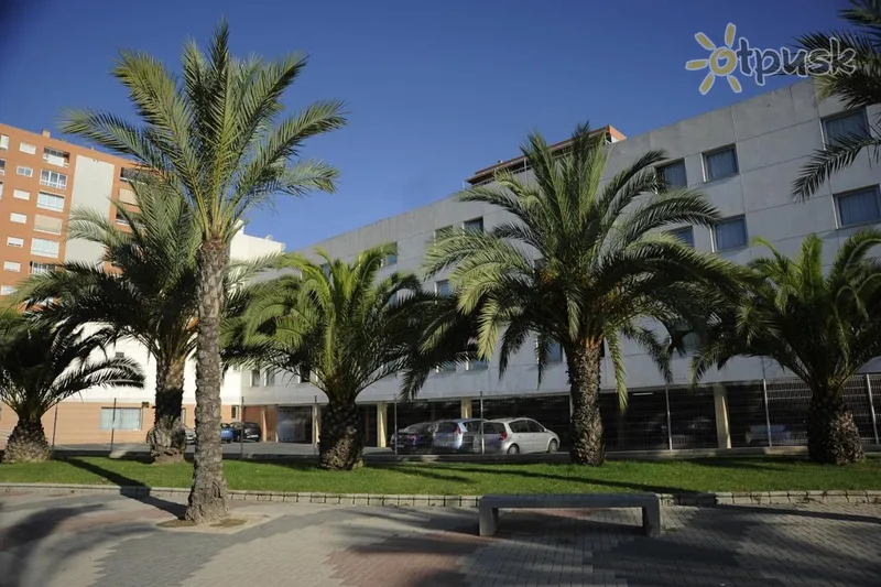 Фото отеля Travelodge Alicante Puerto Hotel 3* Коста Бланка Испания экстерьер и бассейны