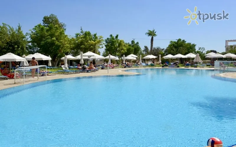 Фото отеля Maris Grand Waterpark Resort 4* Protaras Kipras išorė ir baseinai