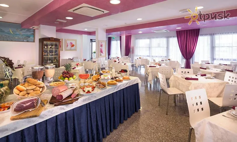 Фото отеля Capinera Rimini Hotel 3* Rimini Itālija bāri un restorāni