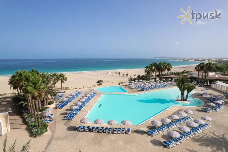 Фото отеля Voi Praia de Chaves Resort 5* о. Боавишта Кабо-Верде экстерьер и бассейны