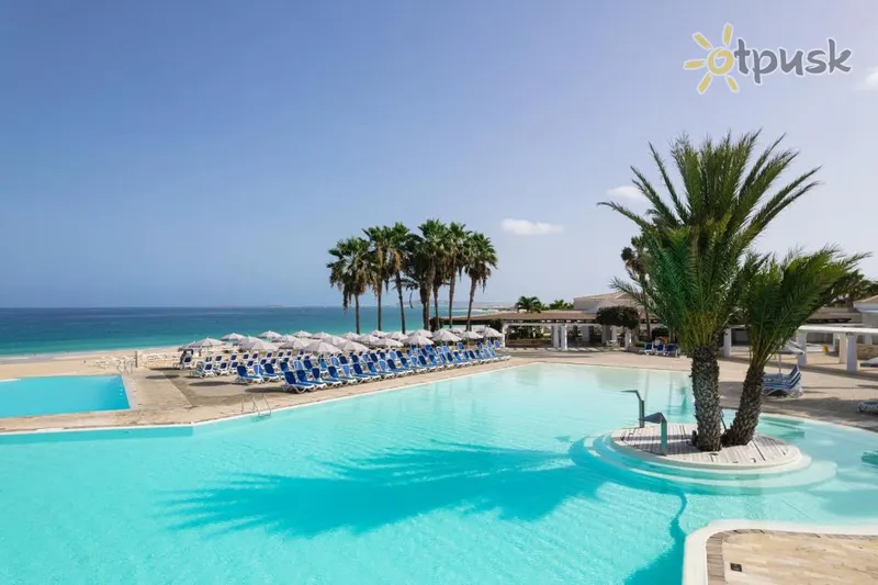 Фото отеля Voi Praia de Chaves Resort 5* о. Боавишта Кабо-Верде экстерьер и бассейны