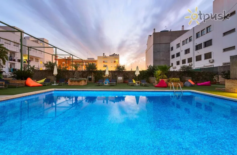 Фото отеля Port Feria Valencia 4* Валенсия Испания экстерьер и бассейны