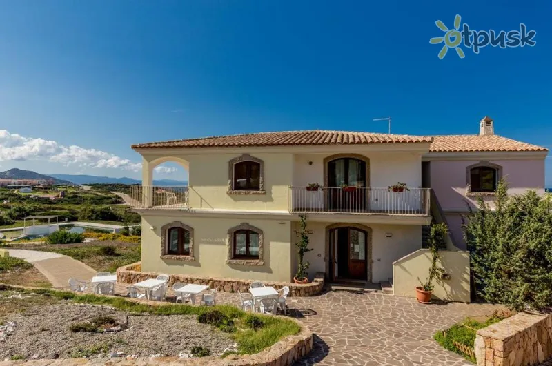 Фото отеля Baia Santa Reparata Residence 3* о. Сардиния Италия экстерьер и бассейны