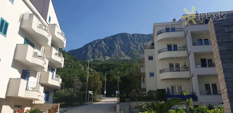Фото отеля Krasna 4* Макарска Хорватия экстерьер и бассейны
