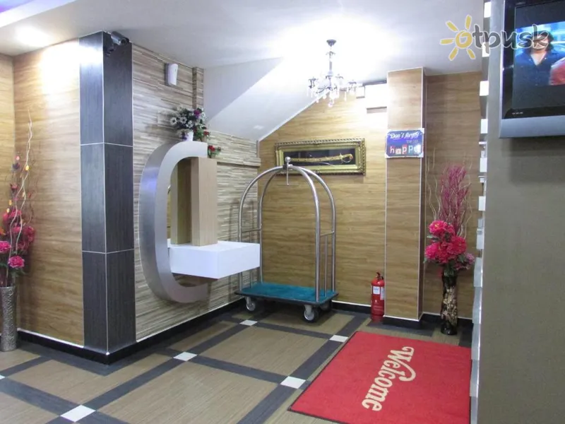 Фото отеля Safari Hotel 2* Куала-Лумпур Малайзия экстерьер и бассейны