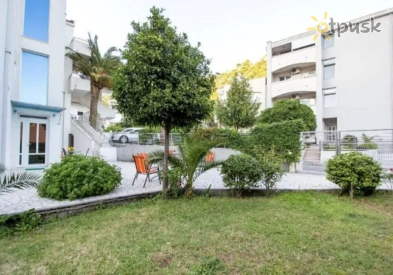 Фото отеля Lazovic Villa 4* Будва Чорногорія екстер'єр та басейни