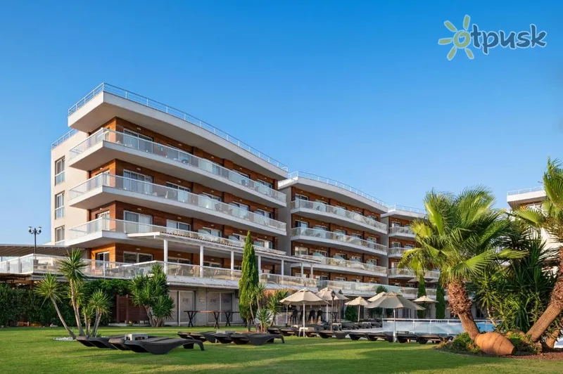 Фото отеля La Quinta by Wyndham Cesme 4* Чешме Турция экстерьер и бассейны