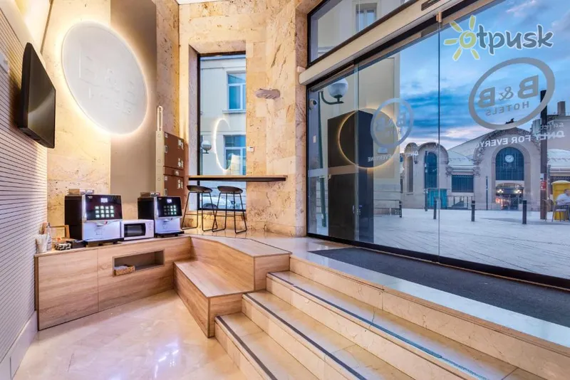 Фото отеля B&B Hotel Tarragona Centro Urbis 3* Таррагона Испания экстерьер и бассейны
