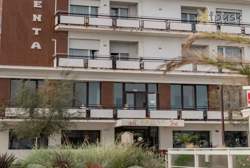 Фото отеля Re Leone Hotel 3* Римини Италия экстерьер и бассейны