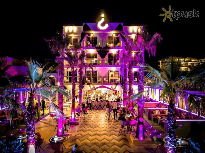 Фото отеля Wi-Ki-Woo Boutique Aparthotel 2* о. Ибица Испания экстерьер и бассейны