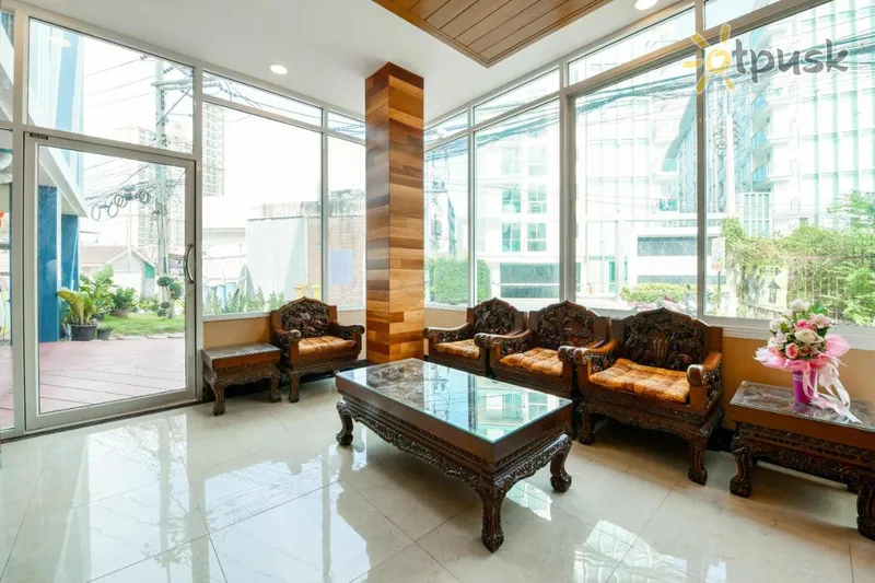 Фото отеля Nakorn Siam Boutique by OYO Rooms 2* Паттайя Таиланд лобби и интерьер