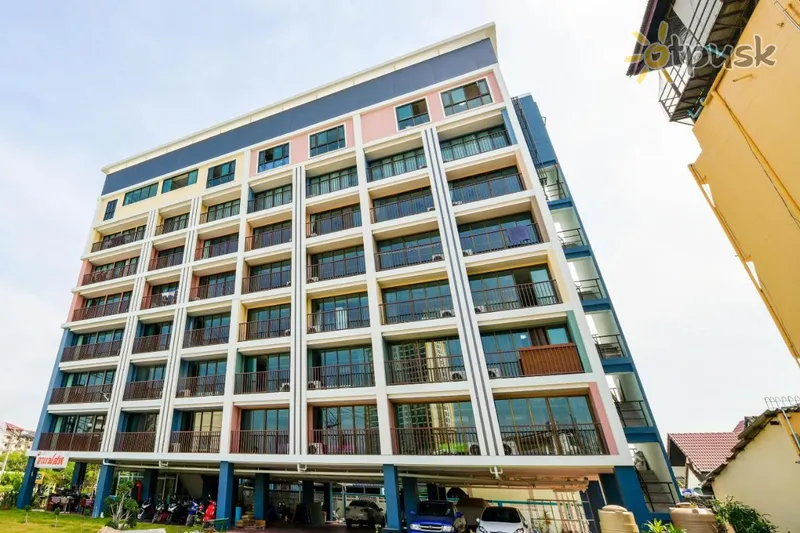 Фото отеля Nakorn Siam Boutique by OYO Rooms 2* Паттайя Таиланд экстерьер и бассейны