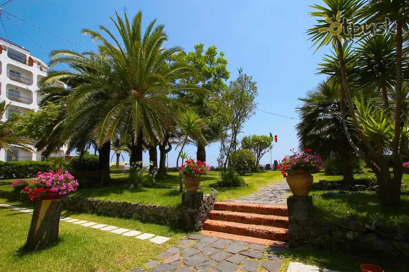 Фото отеля Delta Hotels Giardini Naxos 4* о. Сицилия Италия
