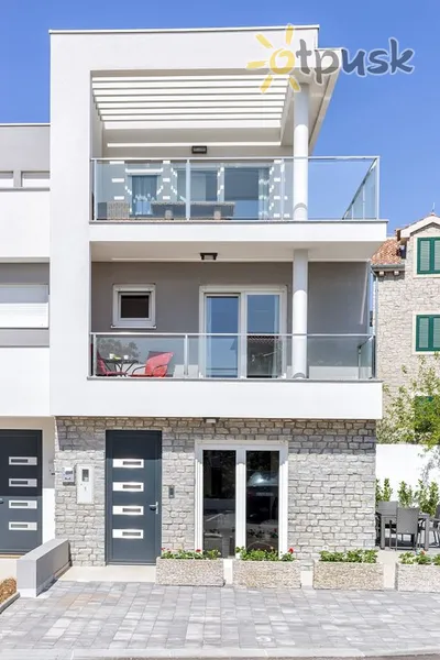 Фото отеля Buzov Holiday Home 4* Vodice Kroatija išorė ir baseinai