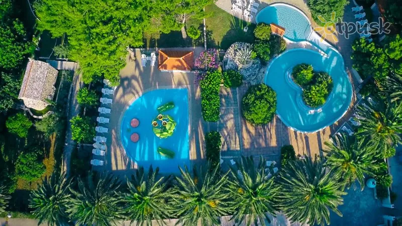Фото отеля Waterman Kaktus Resort 4* о. Брач Хорватия экстерьер и бассейны