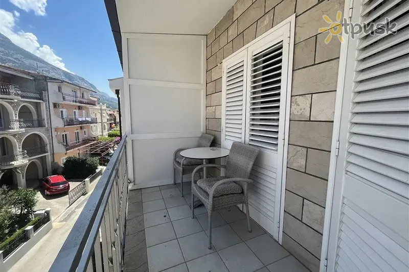 Фото отеля Veta 3* Макарска Хорватия экстерьер и бассейны
