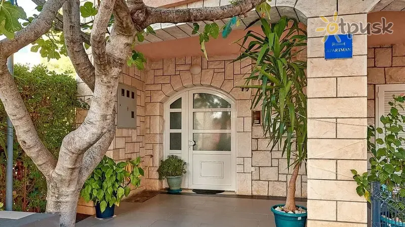 Фото отеля Nevenka 3* Макарска Хорватия экстерьер и бассейны